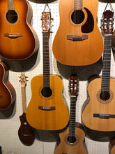 Used Simon & Patrick Pro Rosewood w/ case