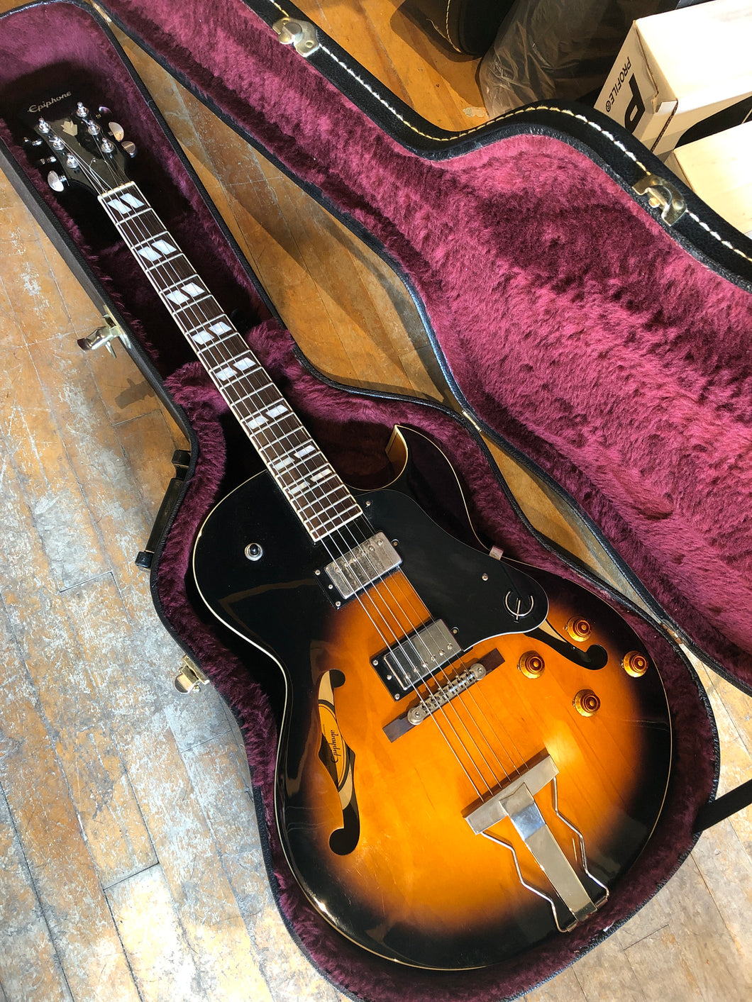 Used Epiphone ES175/VS w/ HC