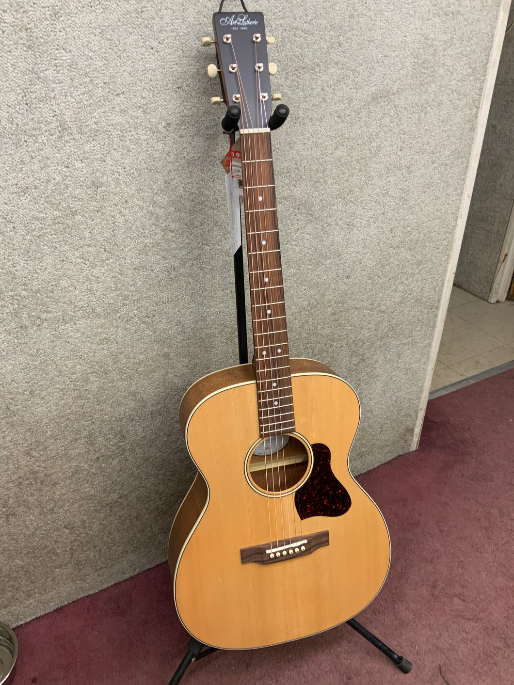 Art & Lutherie Legacy Natural EQ